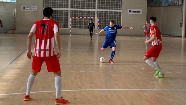 L'Olímpyc Floresta cau a casa contra un Esparreguera molt efectiu a la contra