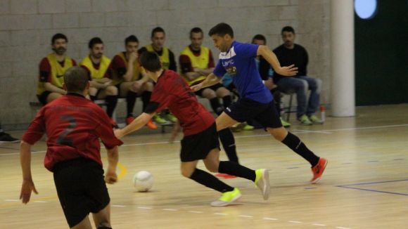 L'Olímpyc Floresta rep un Cover Premià que es juga la vida a Can Llobet