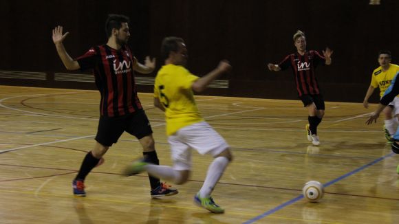 El Futbol Sala Sant Cugat debuta amb una contundent derrota a la pista del Montcada