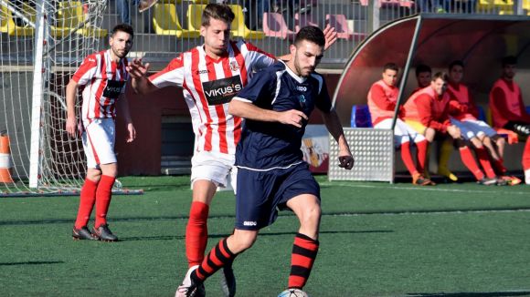 El SantCu empata al camp del Manresa, tot i jugar tota la segona part amb un home més