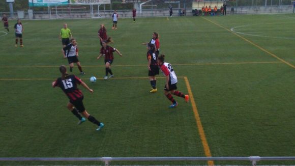 El Sant Cugat Esport femení venç el Santboià i es manté en segon lloc