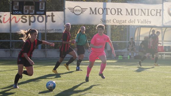 El femení del SantCu visita un camp històric, el Sant Andreu