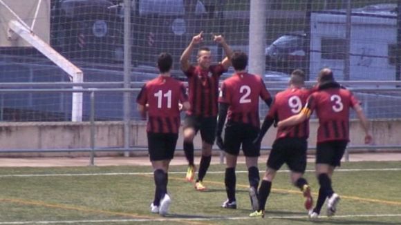 Alt: El Sant Cugat Esport aconsegueix la victòria davant el Sant Quirze
