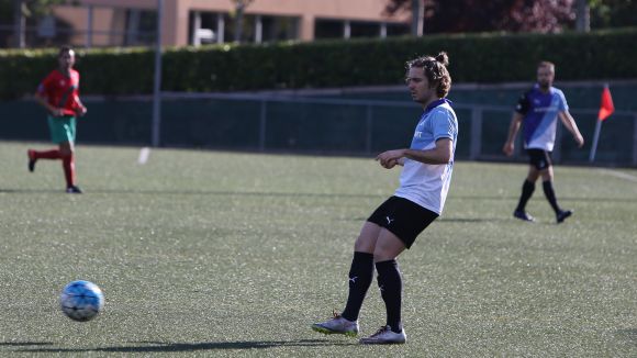 El Junior perd a Can Trias en els instants finals i s'apropa a un sol punt del descens