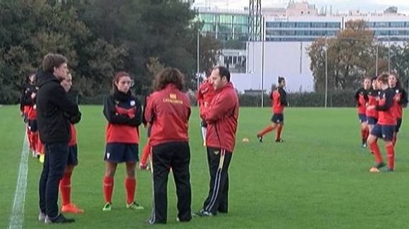 La selecció catalana femenina de futbol prepara l'amistós davant Galícia al CAR