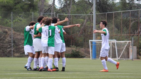 El Valldoreix lidera el grup 11 de la Tercera Catalana de futbol amb ple de victòries en cinc jornades
