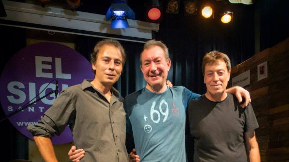 Les versions del trio Fuzz On arriben avui a El Siglo