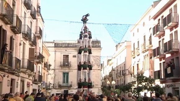El Castellers de Sant Cugat descarreguen la tripleta de 8 a Vilanova