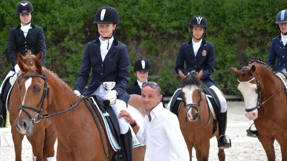 Or i plata per a l'Hípica Collserola en el Nacional i Territorial de Doma Clàssica