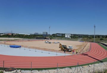 La gespa de l'interior de la pista d'atletisme de la Guinardera serà una realitat en dos mesos i mig