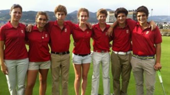 Paz Marfa, del Can Sant Joan, amb la selecció catalana sub 14 de golf