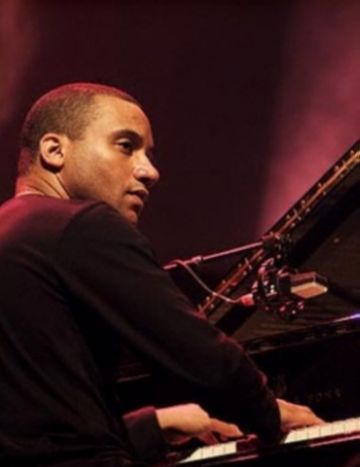 Alt: Gonzalo Rubalcaba, al Teatre-Auditori en el marc del Festival Internacional de Jazz de Barcelona