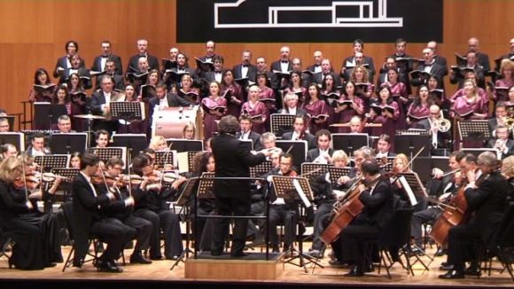 Alt: 'Grans Cors d'Òpera' delecta el públic amb les peces més cèlebres de l'òpera