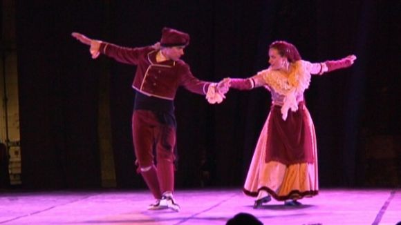 El Grup Mediterrània reuneix sobre l'escenari ballarins i exballarins