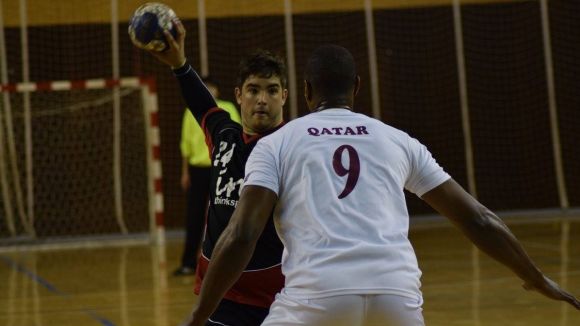 La selecció del Qatar juga avui al pav 3 davant l'Handbol Sant Cugat