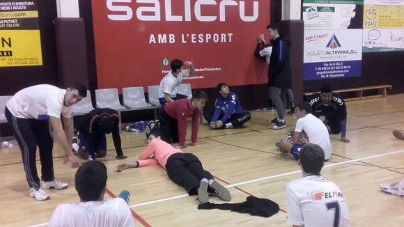 La selecció juvenil de David López afronta la recta final de la preparació per al Campionat d'Espanya