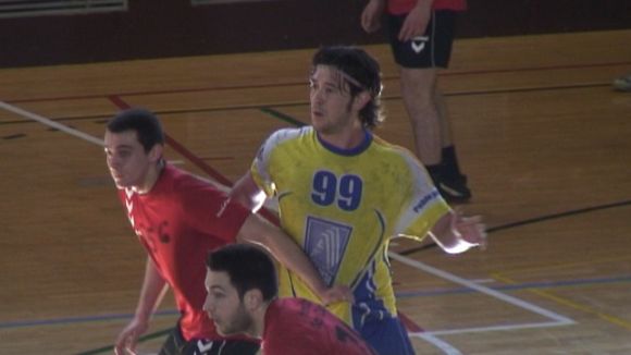 Un Handbol Sant Cugat condicionat per les baixes es veu superat pel Sarrià de Ter