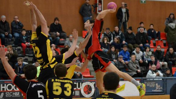 L'Handbol Sant Cugat inicia la lliga a la pista del Joventut Handbol Mataró