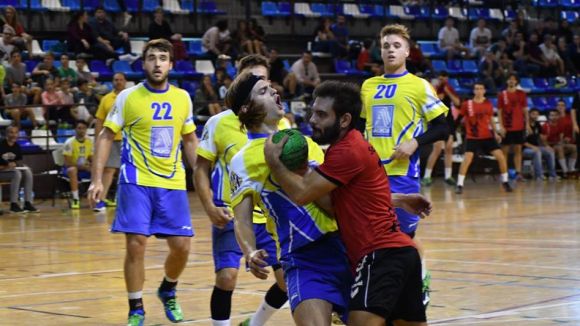 L'Handbol Sant Cugat encaixa una derrota dolorosa a la pista del Mataró