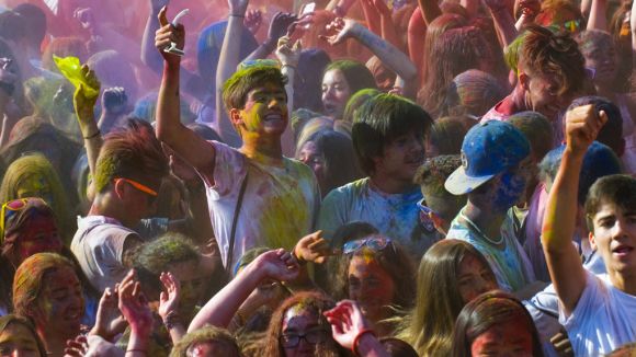 El Holi Festival torna a Sant Cugat i es converteix en el cap de cartell de les activitats juvenils d'avui