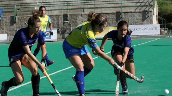 El femení del Junior lluita per no baixar després de dos anys jugant pel títol