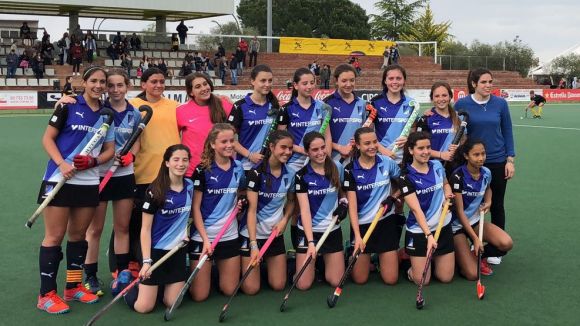 Alt: Els cadets masculí i femení del Junior d'hoquei herba cauen a les semifinals del Campionat d'Espanya