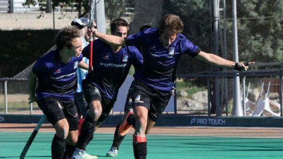 El Junior no es deixa sorprendre pel cuer i supera amb solvència del CD Terrassa