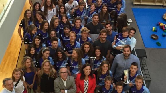 El Junior d'hoquei herba exhibeix els èxits esportius d'aquesta temporada a l'Ajuntament