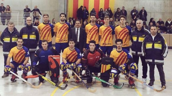 Joan Farnés, del PHC Sant Cugat, supera amb la selecció catalana el CH Palafrugell en partit amistós