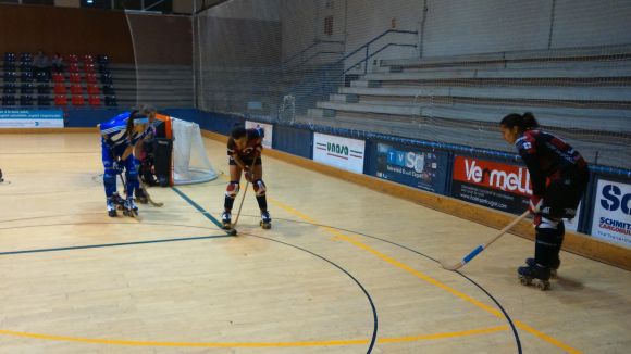 El Patí Hoquei femení segueix líder després de guanyar el Voltregà