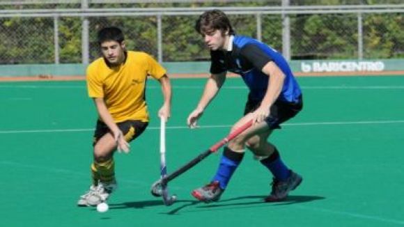 Alt: Edu Garriga, Oriol Forner i Andrea Puig passen l'estiu al Doncaster Hockey Club