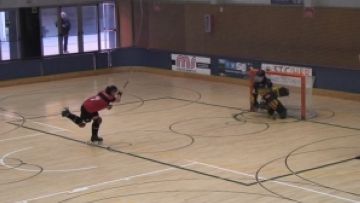 Alt: El Patí Hoquei Sant Cugat femení aconsegueix la primera victòria de la temporada contra l'Sferic