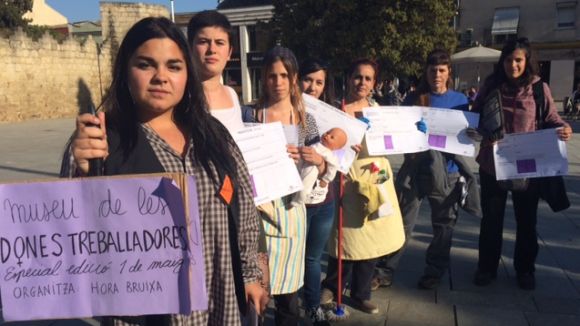 Hora Bruixa denuncia 'l'explotació laboral i social' de la dona amb motiu del Primer de Maig