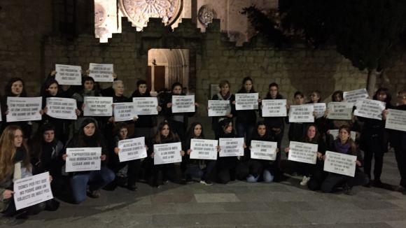 Hora Bruixa denuncia 'les petites violències diàries' que viuen les dones amb motiu del 25N