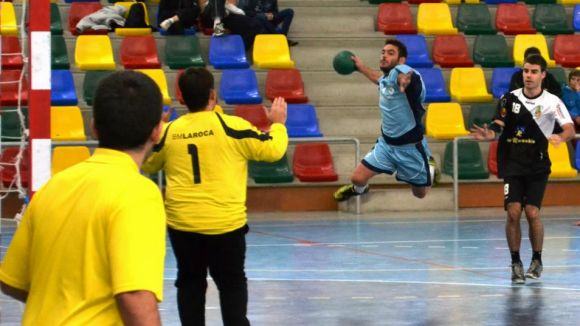 Alt: L'Handbol Sant Cugat perd a la pista del Manyanet i s'enfonsa a la classificació