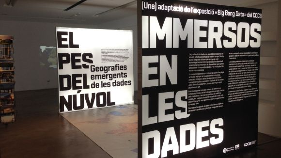 L'exposició 'Immersos en les dades' arriba a la ciutat per fer entendre el 'big data' amb una visió crítica