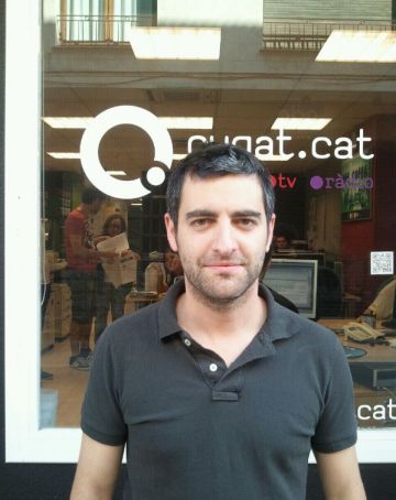 Joan Dausà: 'El disc és intimista, però en directe el convertim en alegre i divertit'