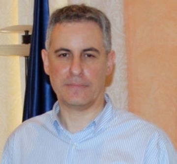 Josep Deví: 'Ara mateix no hi ha llibres d'intervenció psicològica per la gent gran'