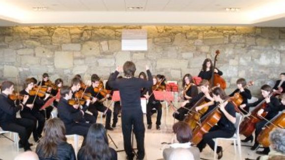 Alt: La Jove Orquestra de la Catalunya Central repassa el barroc i el romanticisme