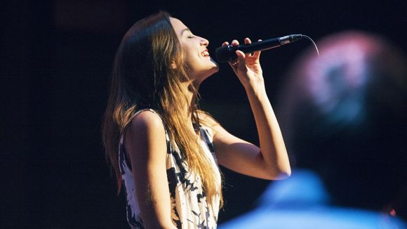 Judit Neddermann presenta el seu disc 'Un segon' a la plaça de Barcelona