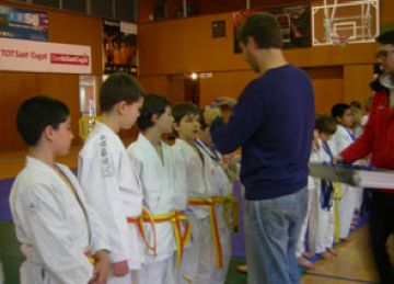 Els judokes escolars omplen el Pav-1