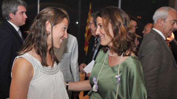 Júlia Menéndez guardonada per la seva trajectòria i les 100 internacionalitats