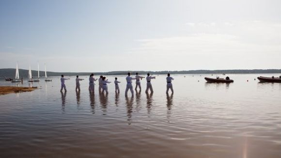 El Club Karate Sant Cugat fa un campus a Menorca amb la natura molt present