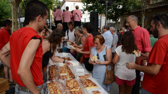 Entitats de la Floresta signen un pacte per la convivència amb una regulació d'activitats al carrer