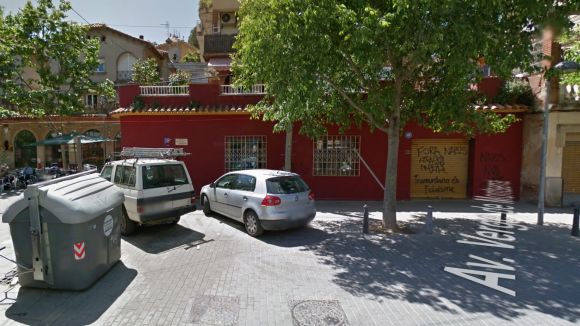 Busquen un jove per apunyalar un home i lesionar-ne un altre en una discussió al carrer a la Floresta