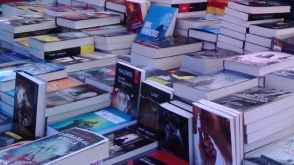 Els llibreters, preocupats per la previsió de pluja per aquest Sant Jordi