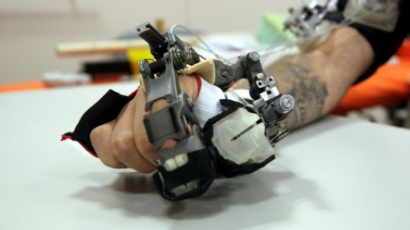 Les aplicacions de la robòtica en el suport a persones amb problemes de mobilitat, a 'El Pou'