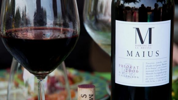 'Amb molt de gust' descobreix els secrets del vi Maius amb el seu propietari