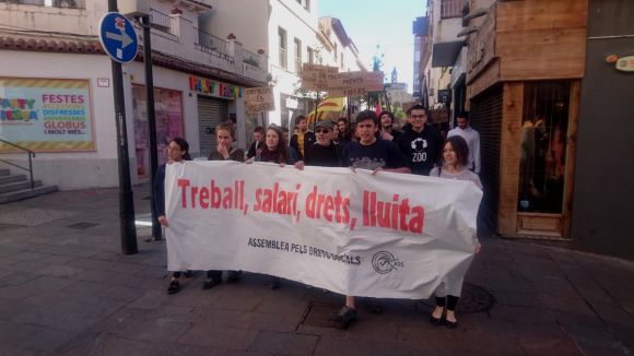 Alt: La manifestació de l'1 de Maig reclama treball digne i adverteix que el model de ciutat obliga gent a marxar