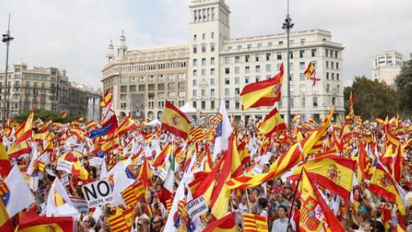 Presència santcugatenca a la manifestació del 12-O a Barcelona